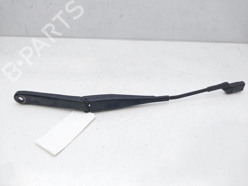 Used Front windshield wiper arm FORD FIESTA VI (CB1, CCN) 1.25 (82 hp) 13820666