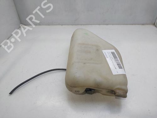 Deposito limpa vidros RENAULT MEGANE III Hatchback (BZ0/1_, B3_) 1.5 dCi (BZ09, BZ0D, BZ1W, BZ29, BZ14) (110 hp) 17907076