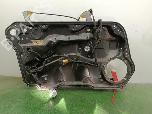 Alzacristallo anteriore sinistro Alzacristallo anteriore sinistro VW GOLF IV (1J1) [1997-2008] 37447585 37447585