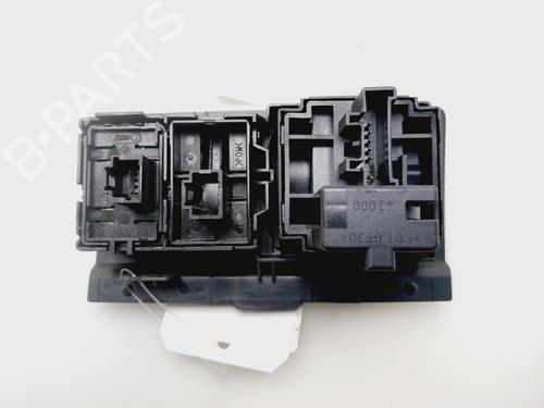 Switch RENAULT LAGUNA III (BT0/1) 2.0 dCi (BT01, BT08, BT09, BT0E, BT0K, BT12, BT1C, BT1D,... | BP31813136I30 
