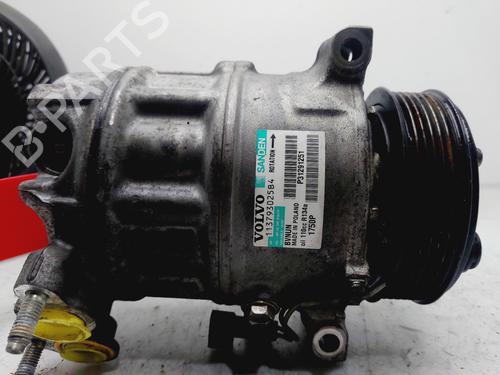 Used AC compressor VOLVO V40 Hatchback (525) D2 (114 hp) 26572134