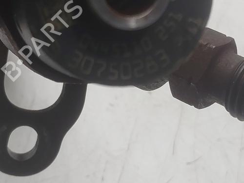 Injector VOLVO S60 I (384) D5 | BP37459633M100 - Image 2