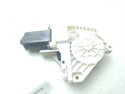 Rudehejsemotor forskærm venstre AUDI A4 B8 (8K2) 2.0 TDI quattro (143 hp) 30100073