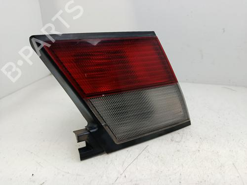 Venstre baglygte bagklap NISSAN PRIMERA (P11) 1.6 16V (99 hp) 31051059