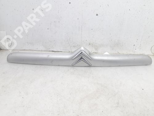 Used Tailgate handle Tailgate handle CITROËN XSARA Coupe (N0) 1.6 16V (109 hp) 10234279 10234279