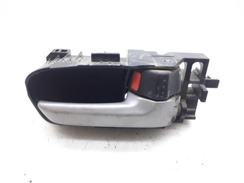 Used Rear right interior door handle SUZUKI GRAND VITARA II (JT, TE, TD) 1.9 DDiS (JB419WD, JB419XD) (129 hp) 12400702