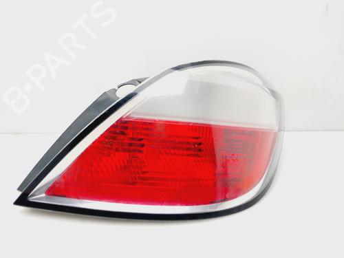 Used Right taillight OPEL ASTRA H (A04) [2004-2014]  21544845