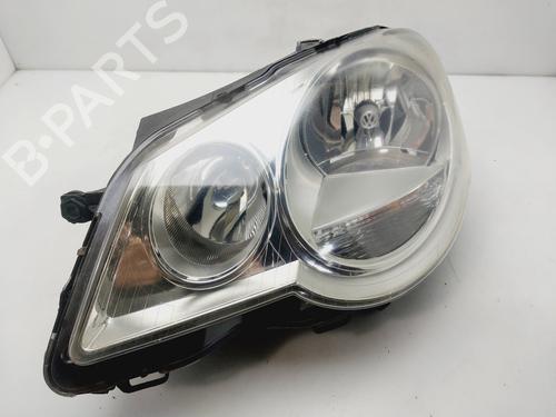 Phare gauche VW POLO IV (9N_, 9A_) 1.4 16V (80 hp) 31917101