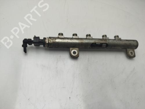 Rail D'Injecteurs OPEL VECTRA C (Z02) [2002-2009]  32360624