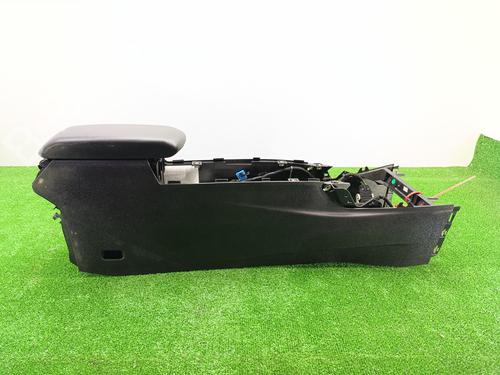 Used Armrest / Center console CITROËN C4 III (BA_, BB_, BC_) [2020-2025]  30628342