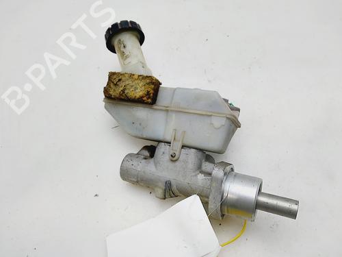 Used Brake master cylinder RENAULT CLIO III (BR0/1, CR0/1) [2005-2014]  19787810