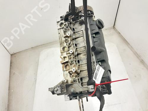 Used Cylinder head Cylinder head 38422179 38422179