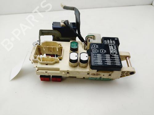 Fuse box LEXUS LS (_F2_) 400 (UCF20_, UCF20R) | BP31877236E1