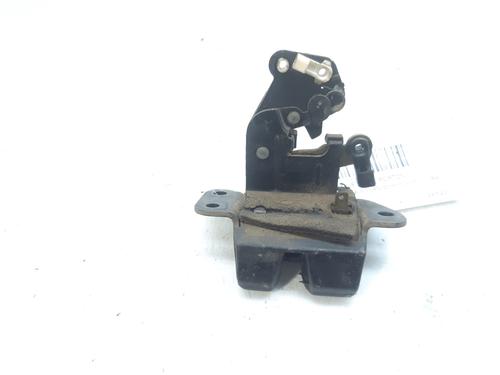 Used Tailgate lock HYUNDAI TUCSON (JM) 2.0 CRDi (113 hp) 10338153