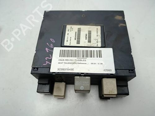 Used Fuse box Fuse box SEAT TOLEDO III (5P2) [2004-2009] 39944277 39944277