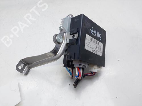 Used Electronic module LEXUS NX (_Z1_) 300h AWD (AYZ15_) (155 hp) 13477096