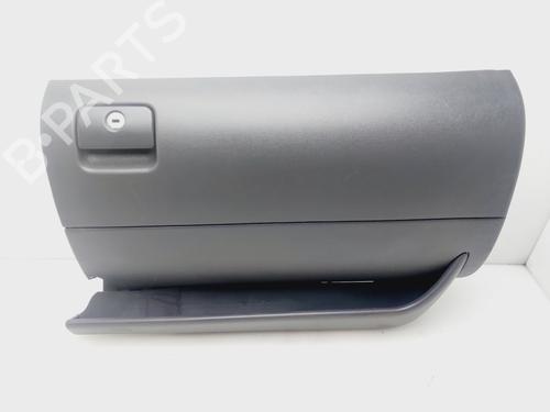 Used Glove box SEAT LEON (1M1) 1.6 16 V (105 hp) 32375674