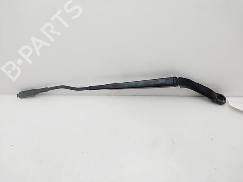 Used Front windshield wiper arm NISSAN QASHQAI I (J10, NJ10) [2006-2015]  31051035
