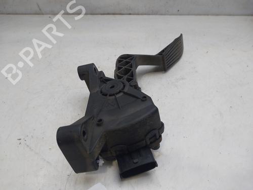 Used Pedal KIA CERATO I Saloon (LD) 2.0 CRDi (112 hp) 17036187