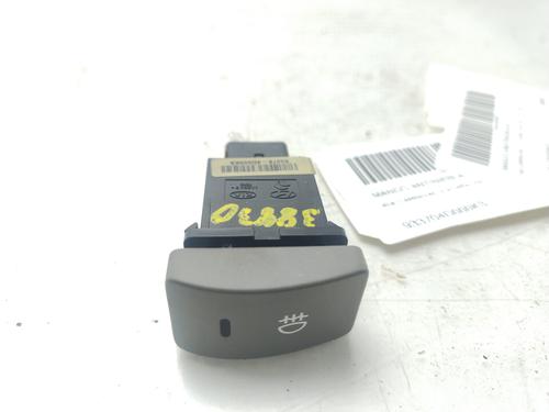Used Switch KIA CARNIVAL / GRAND CARNIVAL III (VQ) [2005-2015]  28418065