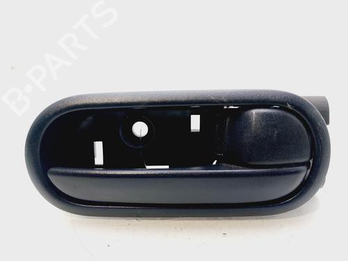 Højre fortil invendig håndtag MAZDA 2 (DE_, DH_) 1.4 MZR-CD (68 hp) 30082828