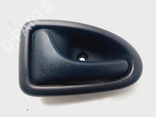 Maniglia interna anteriore sinistra RENAULT CLIO II (BB_, CB_) 1.2 (BB0A, BB0F, BB10, BB1K, BB28, BB2D, BB2H, CB0A,... (58 hp) 31751661
