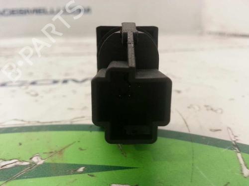 Right front window switch FORD MONDEO III (B5Y) 2.0 16V TDDi / TDCi | BP2892812I26 