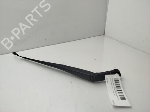 Used Front windshield wiper arm TOYOTA AURIS (_E15_) [2006-2013]  32320202