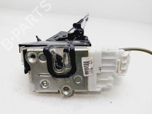 Cerradura puerta trasera derecha MERCEDES-BENZ A-CLASS (W169) A 160 (169.031, 169.331) (95 hp) 30935604