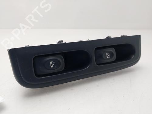 Used Left front window switch Left front window switch RENAULT CLIO II (BB_, CB_) 1.2 (BB0A, BB0F, BB10, BB1K, BB28, BB2D, BB2H, CB0A,... (58 hp) 33535245 33535245