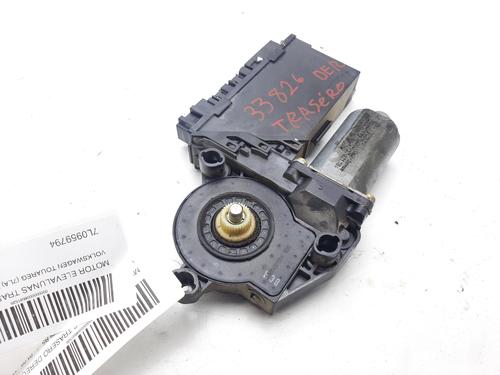 Used Right rear window motor VW TOUAREG (7LA, 7L6, 7L7) 2.5 R5 TDI (174 hp) 17900553