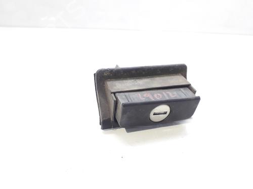 Maneta exterior porton VW GOLF III (1H1) 1.6 (75 hp) 1H6827571A | 1H6827571A |