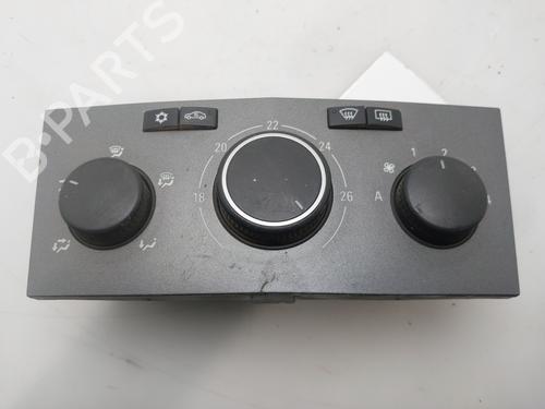 Used Climate control Climate control OPEL ZAFIRA / ZAFIRA FAMILY B (A05) [2005-2019] 33620018 33620018