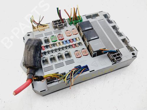 Used Fuse box JAGUAR XF I (X250) 3.0 D (241 hp) 29446013