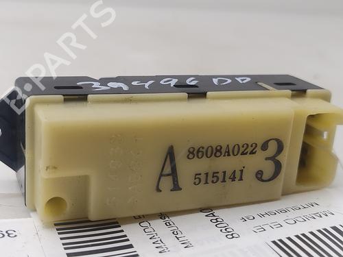 Right front window switch MITSUBISHI GRANDIS (NA_W) 2.0 DI-D (NA8W) | BP29531749I26 