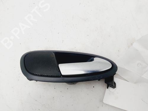 Venstre bak invendig håndtak SEAT LEON (1P1) 1.9 TDI (105 hp) 22615162