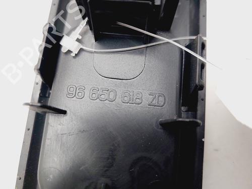 Right front window switch PEUGEOT 5008 (0U_, 0E_) | BP31853851I26