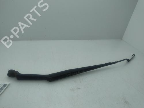 Used Front windshield wiper arm SSANGYONG RODIUS I [2005-2025]  26652736