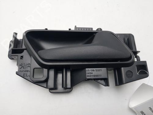 Used Front right interior door handle Front right interior door handle PEUGEOT 208 II (UB_, UP_, UW_, UJ_) [2019-2026] 33219199 33219199