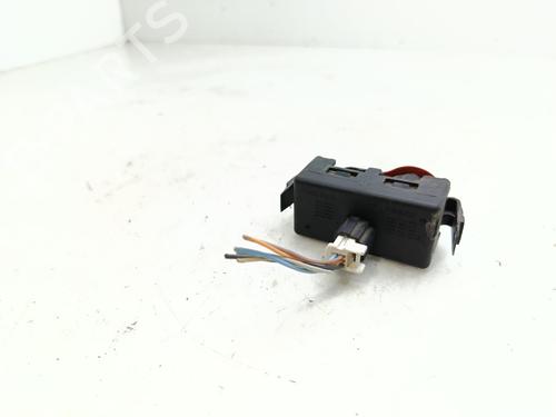 Warning switch RENAULT CLIO III (BR0/1, CR0/1)  | BP28729374I22 