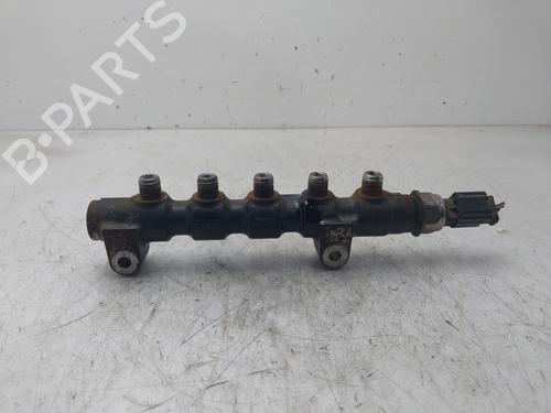 Used Injection rail PEUGEOT 308 I (4A_, 4C_) 1.6 HDi (109 hp) 31584740