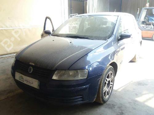 Foran kofangere FIAT STILO (192_) 1.9 JTD (192_XE1A) (115 hp) 71718787 | 71718787 |