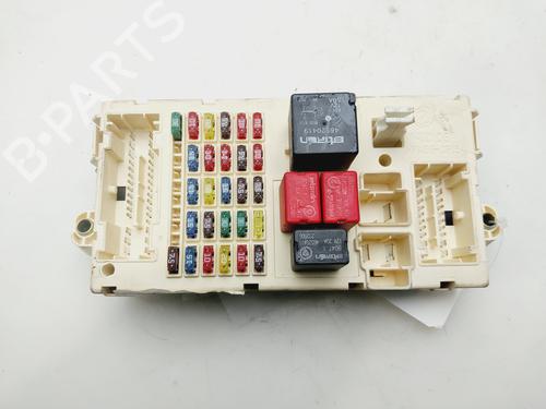 Used Fuse box Fuse box FIAT PUNTO Hatchback Van (188_) 1.2 60 (60 hp) 32032526 32032526