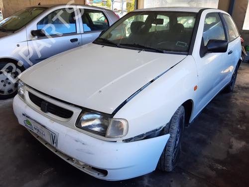 Left taillight SEAT IBIZA II (6K1) 1.6 i | BP8296903C34