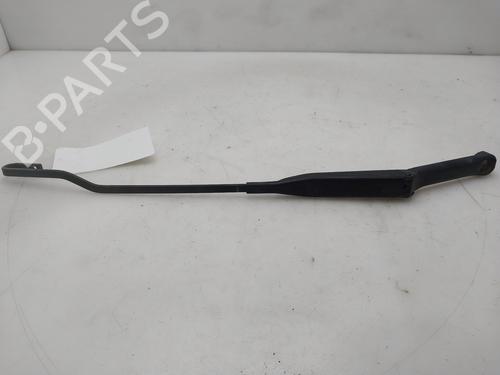 Used Front windshield wiper arm Front windshield wiper arm AUDI A4 B5 (8D2) 2.4 (165 hp) 34138629 34138629