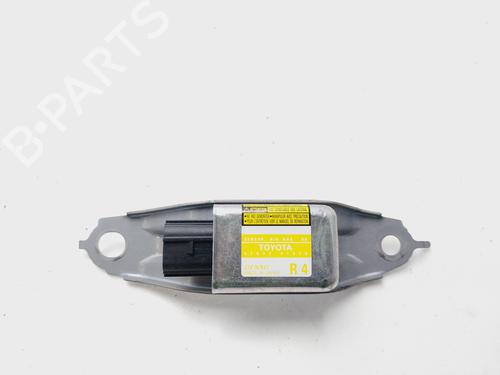 Elektronisk modul TOYOTA PRIUS Liftback (_W2_) 1.5 Hybrid (NHW20_, NHW20R) (112 hp) 19665794