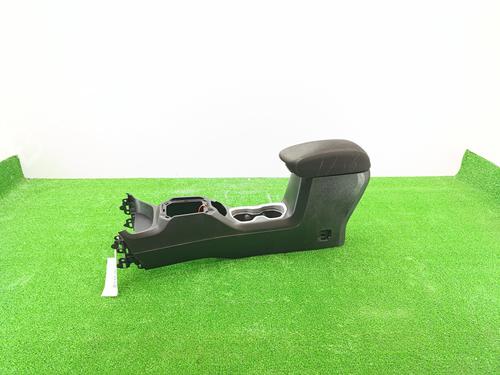 Used Armrest / Center console JEEP RENEGADE SUV (BU, B1, BV) 1.6 CRD (120 hp) 28319869