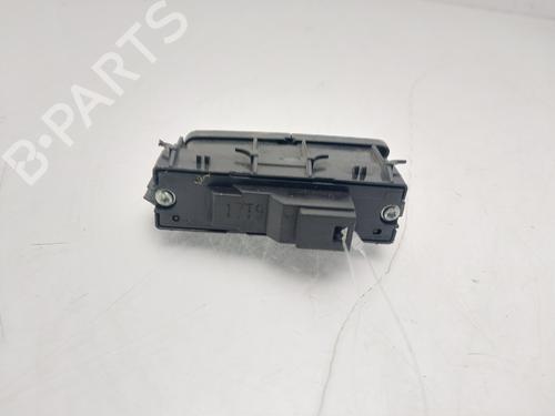 switch-mercedes-benz-c-class-w204-2007-2008-2009-2010-2011-2012-2013-2014-2015-32744354 main image