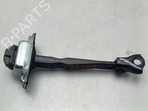 hingedoor-check-strap-mg-mg-zs-suv-azs1-2017-40218754 main image