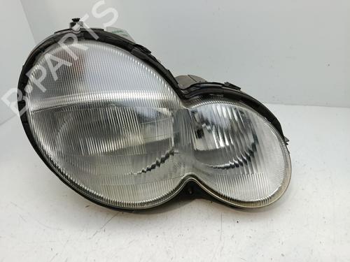 Used Right headlight MERCEDES-BENZ C-CLASS Coupe (CL203) C 180 Kompressor (203.746) (143 hp) 31939620
